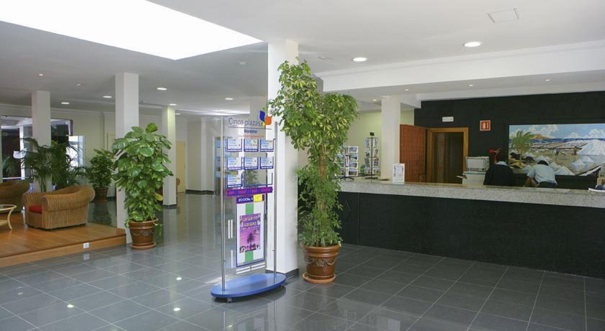Grupotel Cinco Plazas 卡门港 外观 照片